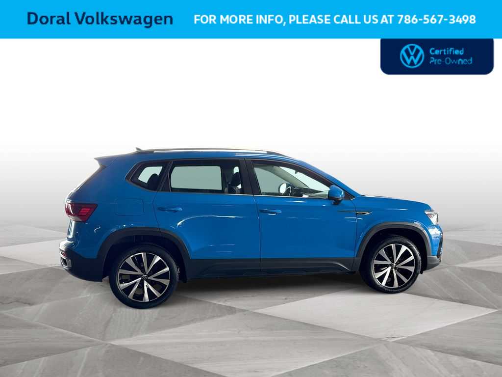 Thumbnail: 2023 Volkswagen Taos - 9