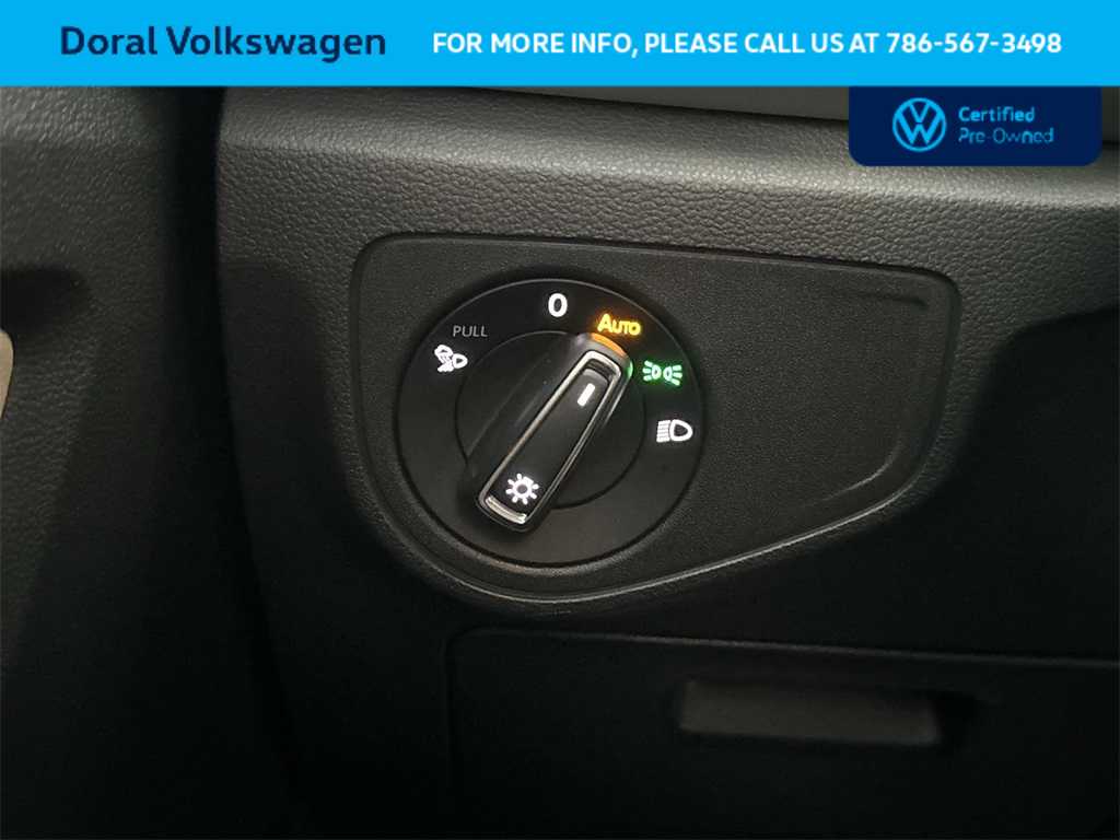 Thumbnail: 2022 Volkswagen Atlas - 17