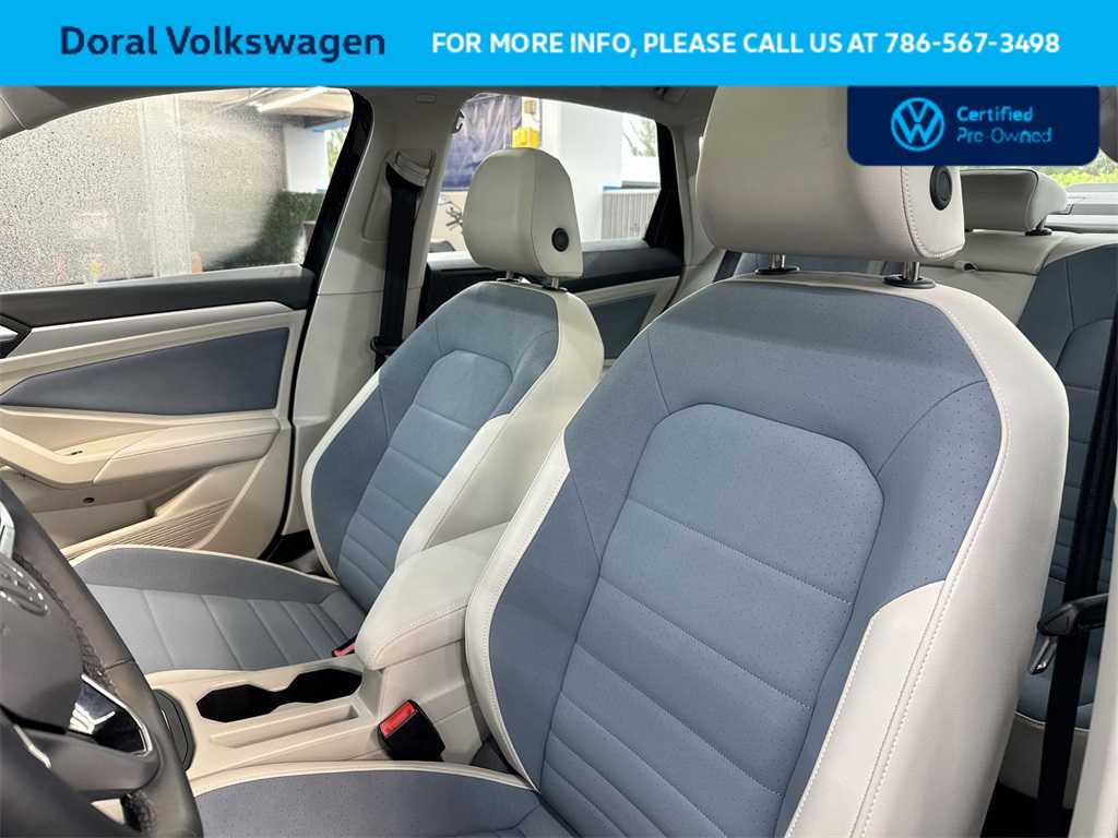 Thumbnail: 2025 Volkswagen Jetta - 17