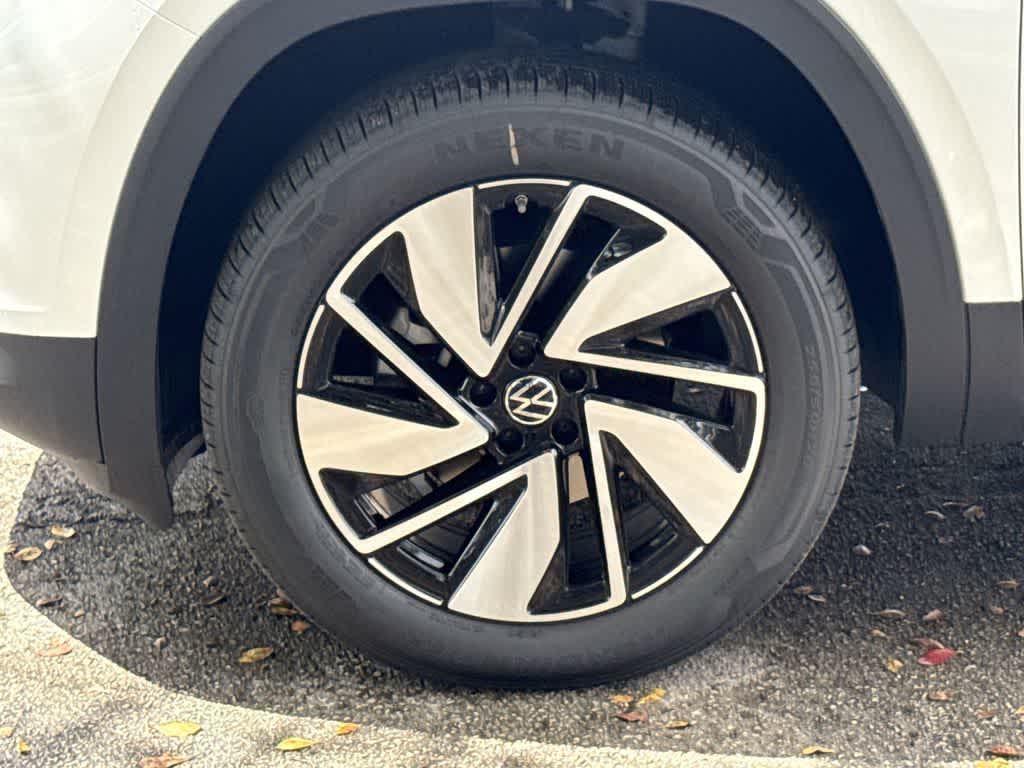 Thumbnail: 2026 Volkswagen Atlas - 11