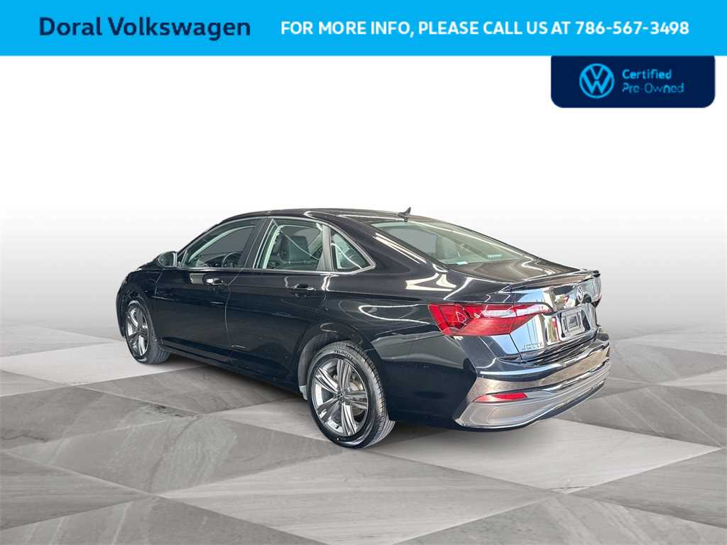 Thumbnail: 2023 Volkswagen Jetta - 6