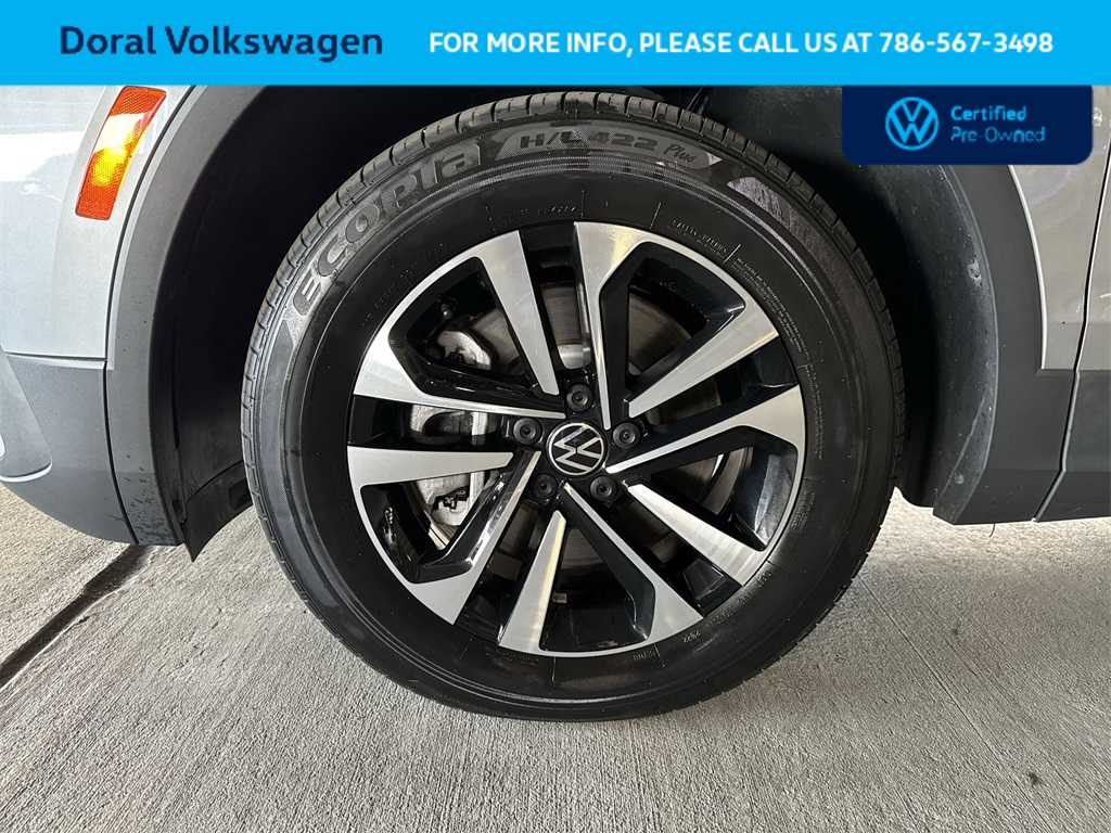 Thumbnail: 2022 Volkswagen Tiguan - 10