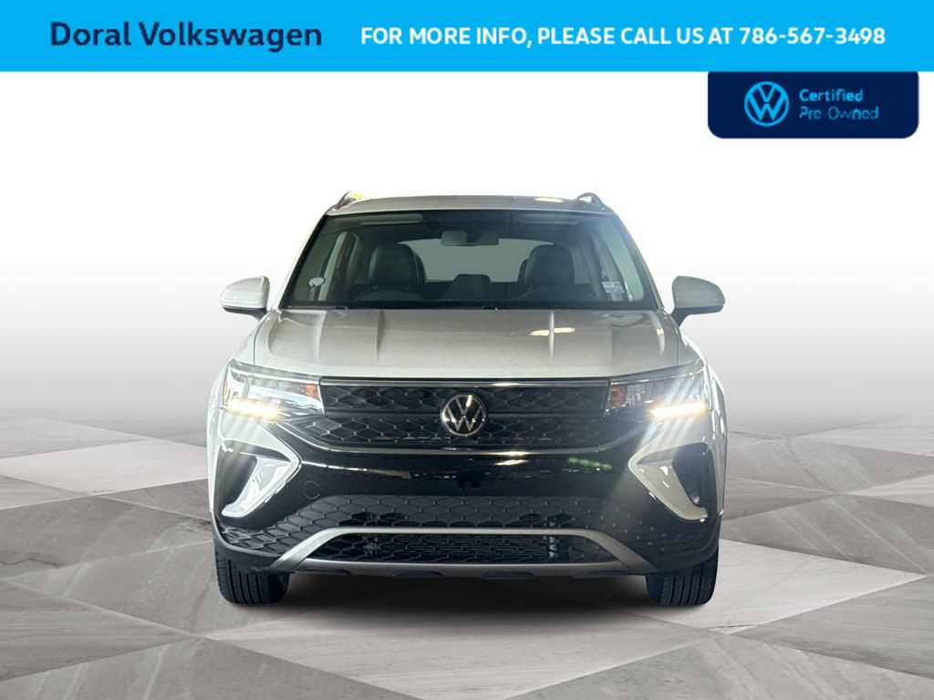 Thumbnail: 2022 Volkswagen Taos - 3