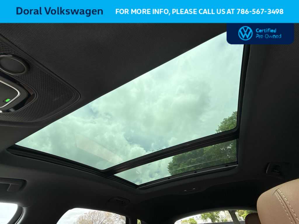 Thumbnail: 2024 Audi Q8 e-tron - 17