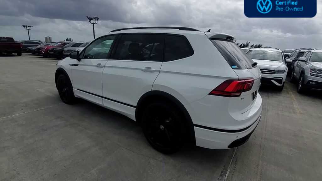 Thumbnail: 2024 Volkswagen Tiguan - 6