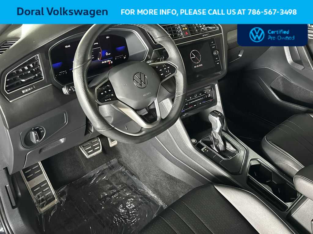 Thumbnail: 2022 Volkswagen Tiguan - 13