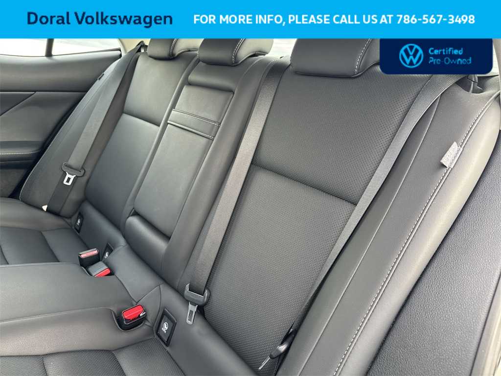 Thumbnail: 2016 Lexus IS - 22