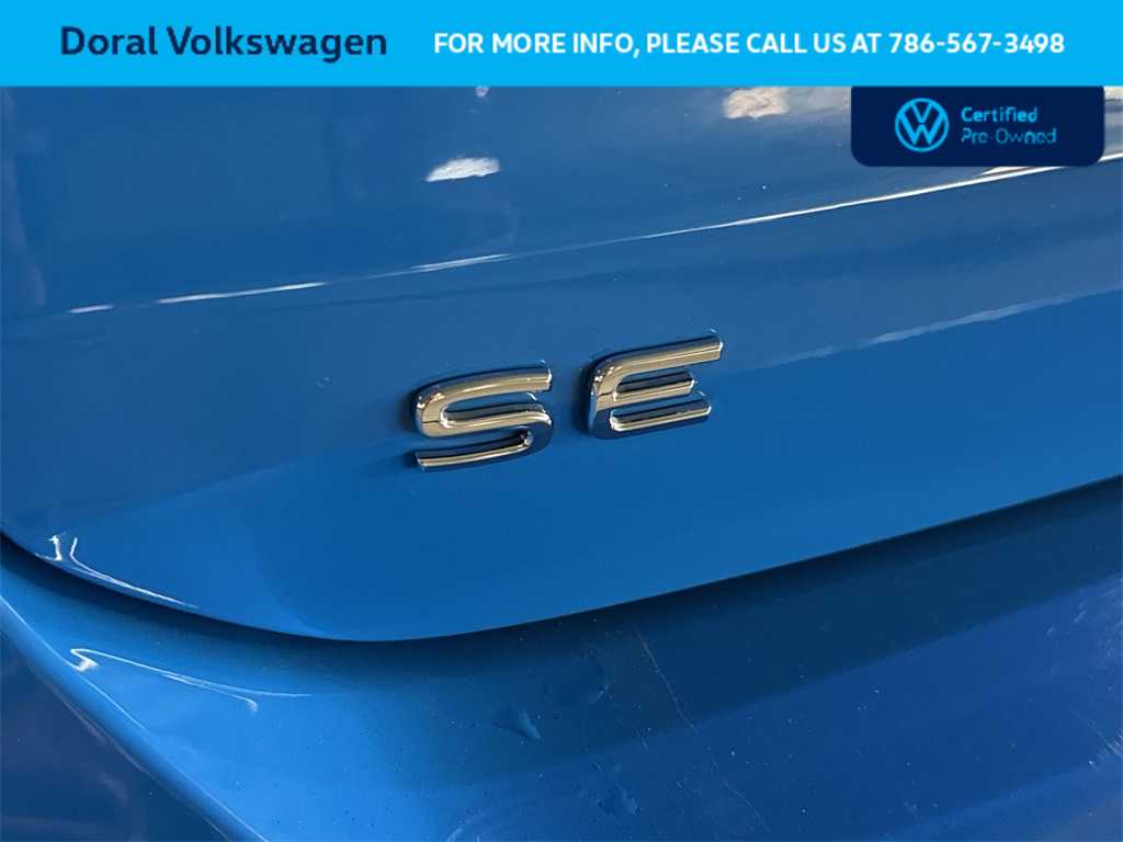 Thumbnail: 2023 Volkswagen Taos - 10