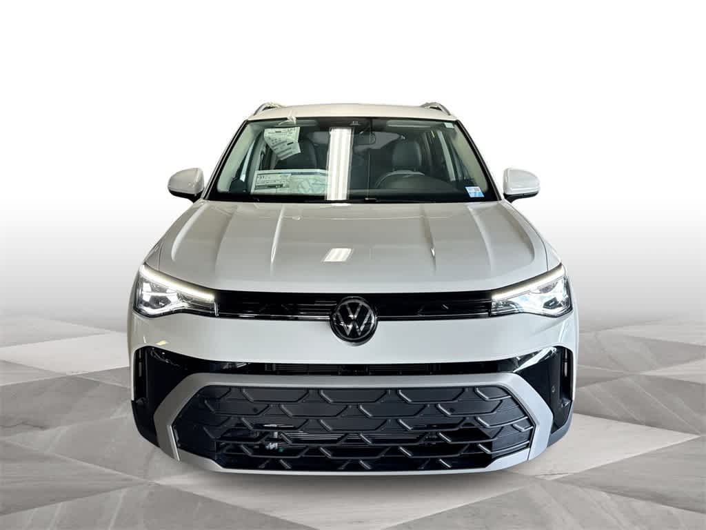 2025 Volkswagen Taos SE 3