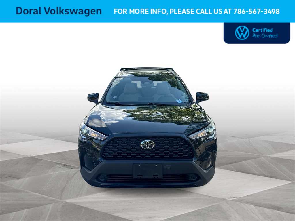 2024 Toyota Corolla Cross LE 3