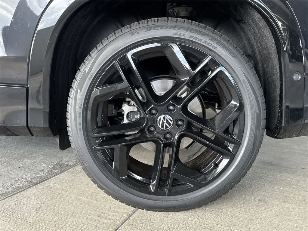 Thumbnail: 2026 Volkswagen Tiguan - 10