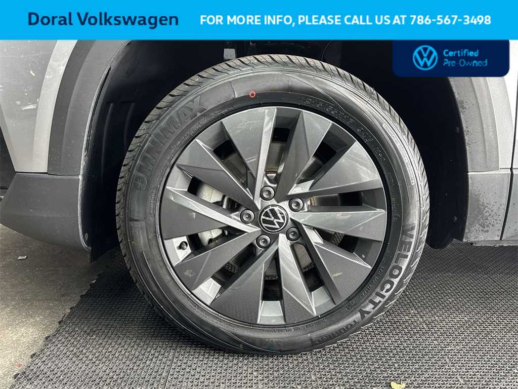 Thumbnail: 2023 Volkswagen Taos - 10