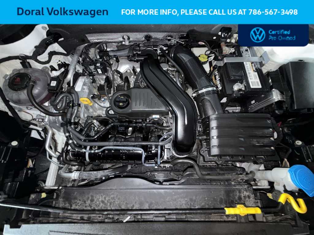 Thumbnail: 2022 Volkswagen Taos - 12