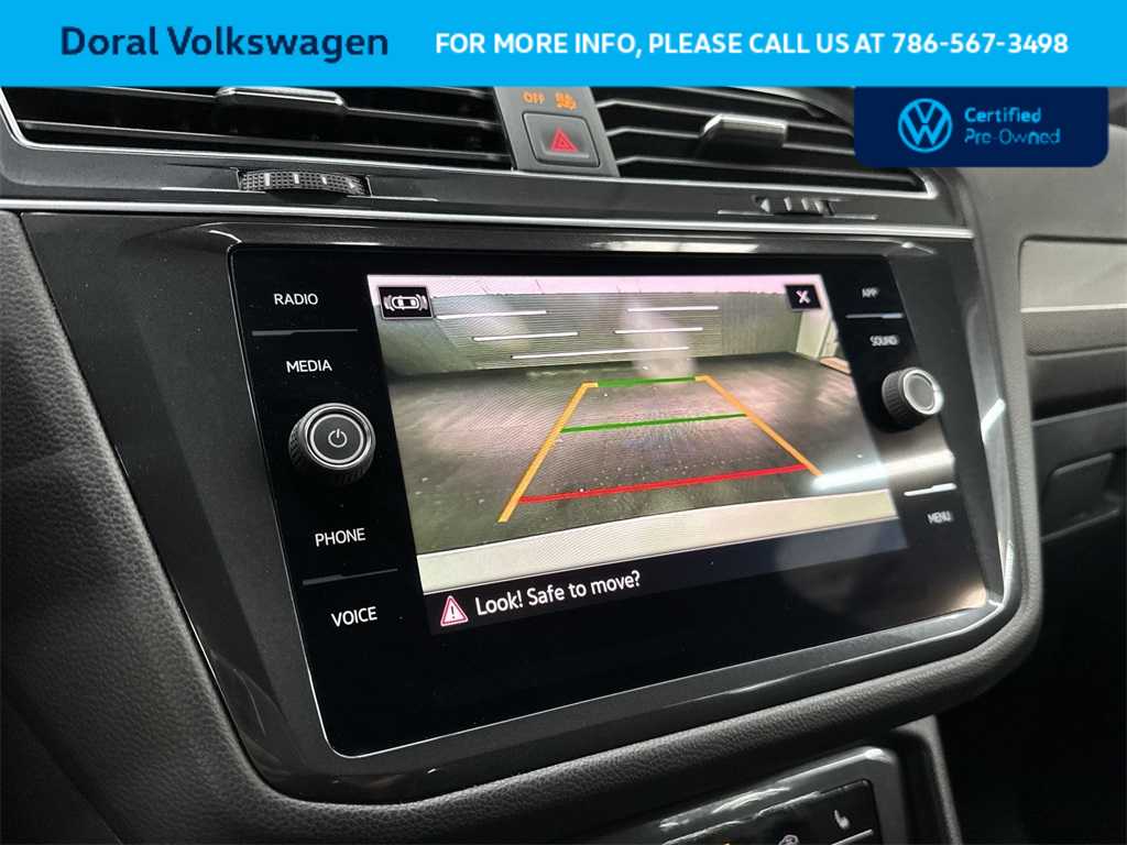 Thumbnail: 2023 Volkswagen Tiguan - 18