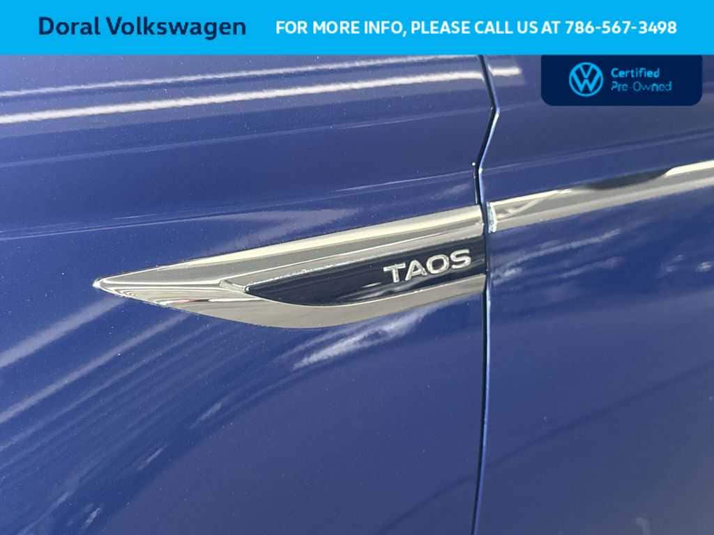 Thumbnail: 2023 Volkswagen Taos - 10