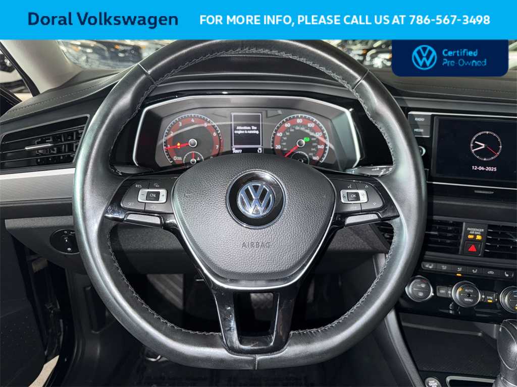 Thumbnail: 2019 Volkswagen Jetta - 14