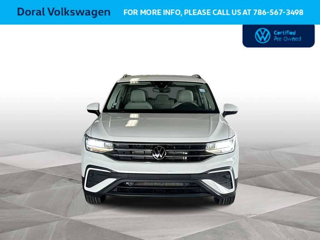 Thumbnail: 2023 Volkswagen Tiguan - 3