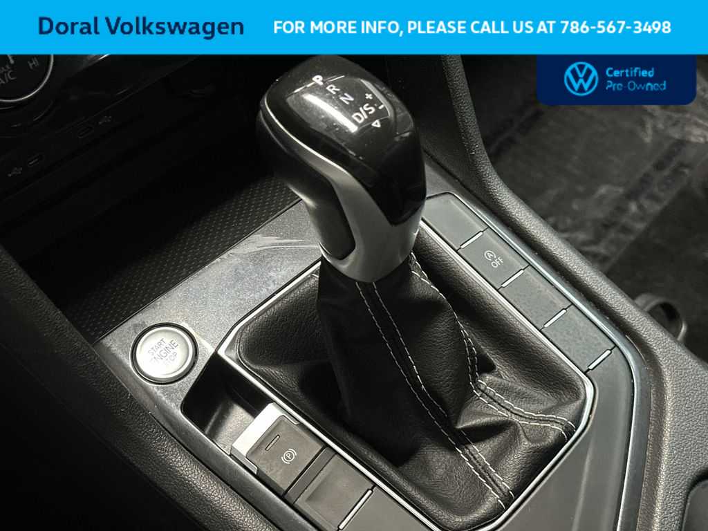 Thumbnail: 2023 Volkswagen Tiguan - 21