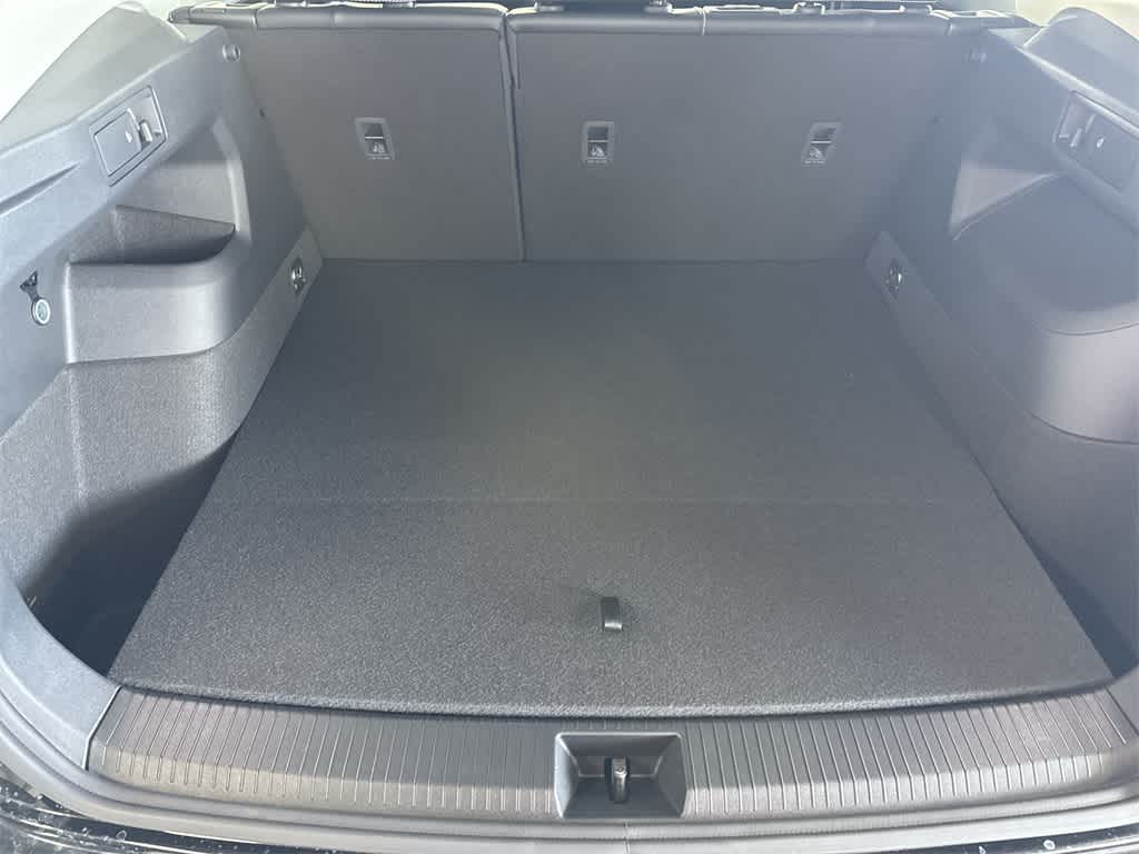 Thumbnail: 2026 Volkswagen Tiguan - 25