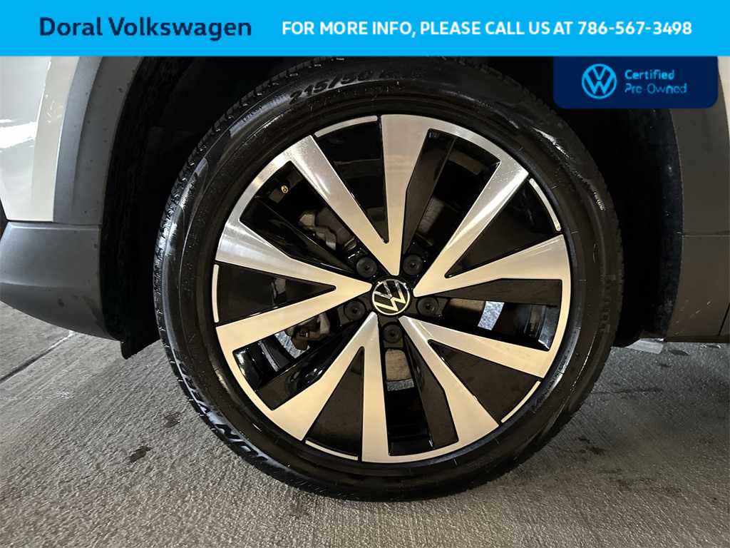 Thumbnail: 2022 Volkswagen Taos - 10