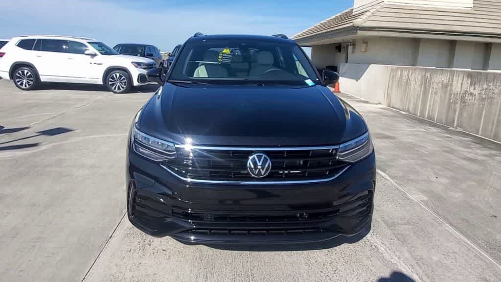 Thumbnail: 2024 Volkswagen Tiguan - 3