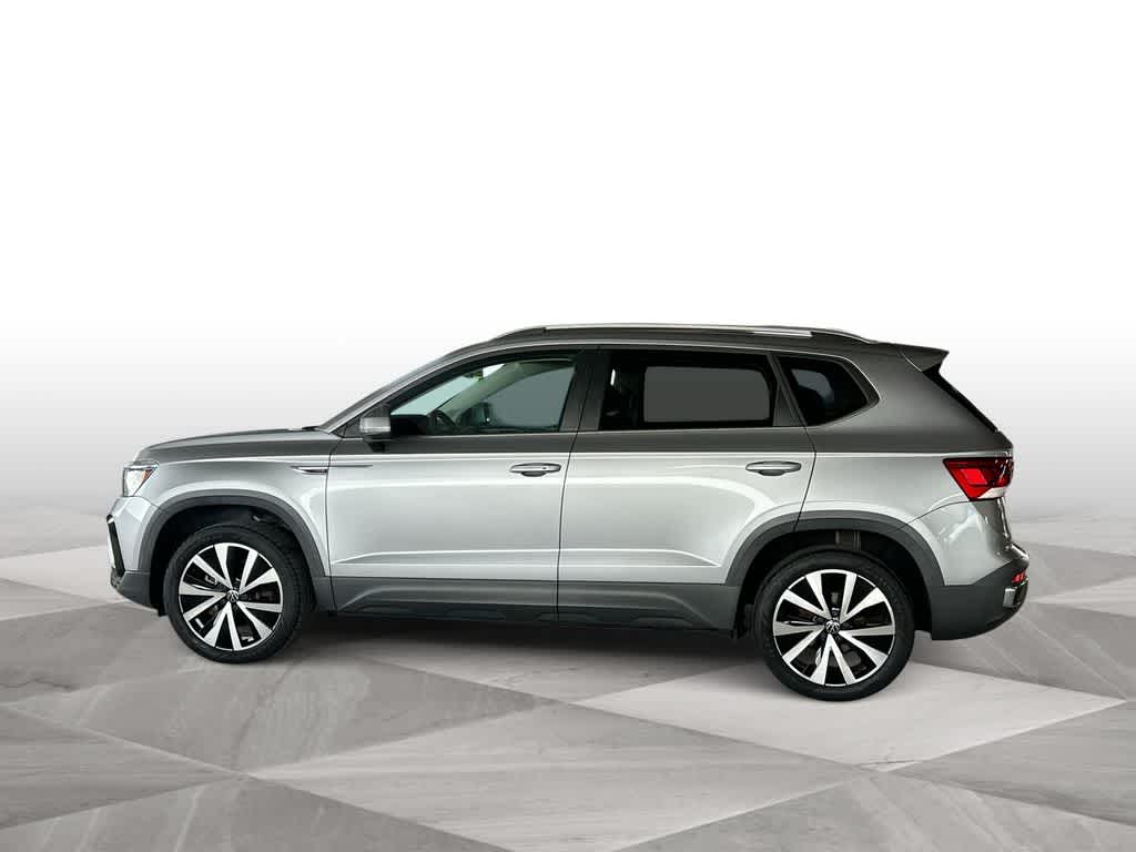 Thumbnail: 2023 Volkswagen Taos - 5