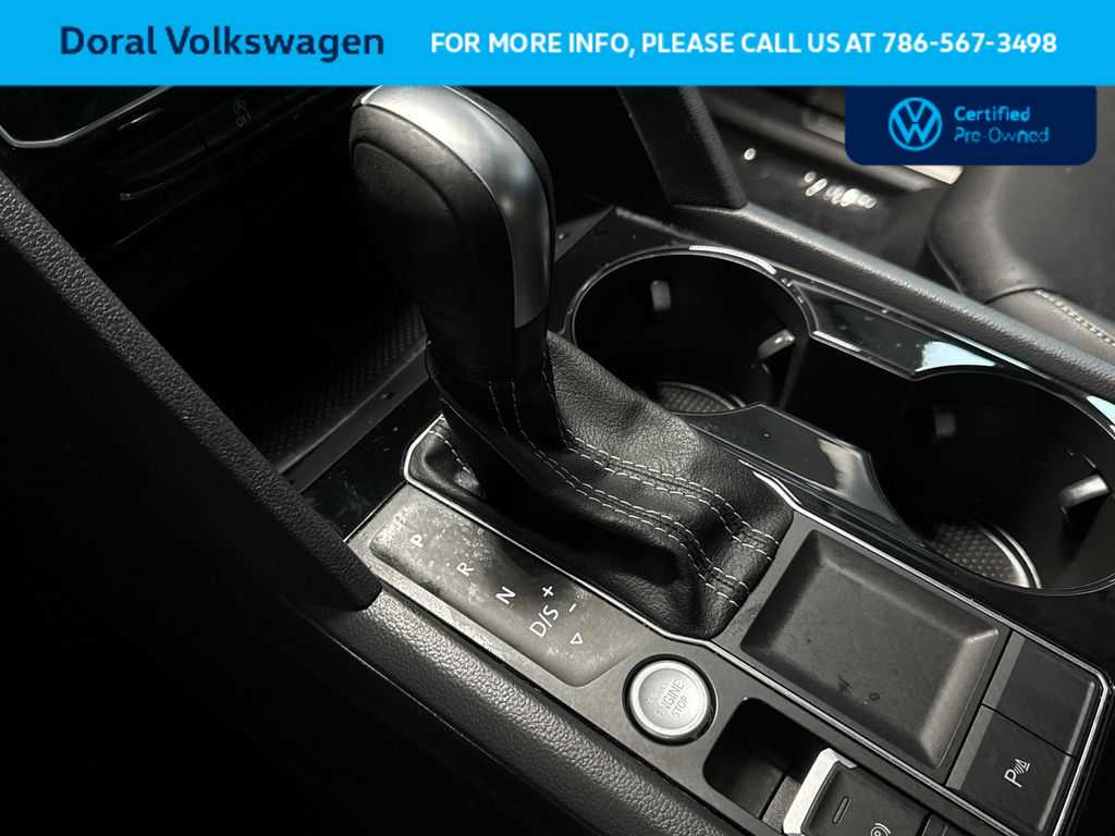 Thumbnail: 2023 Volkswagen Atlas - 21