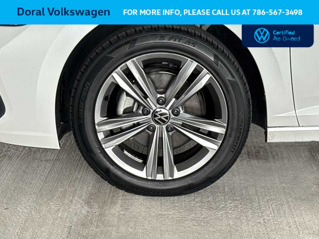 Thumbnail: 2023 Volkswagen Jetta - 11