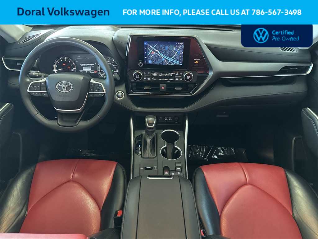 2024 Toyota Highlander LE 24