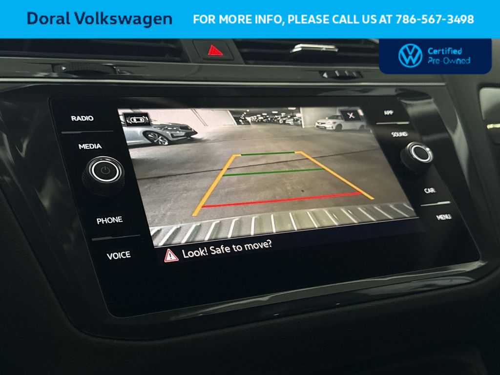 Thumbnail: 2024 Volkswagen Tiguan - 19