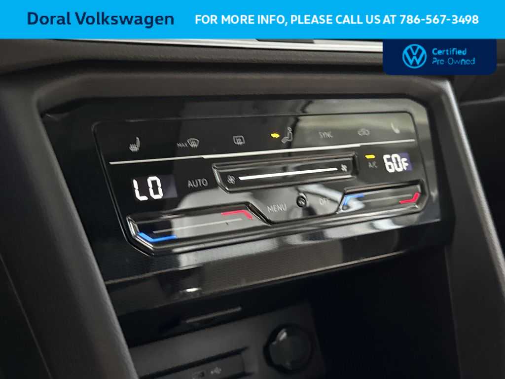 Thumbnail: 2025 Volkswagen Taos - 20