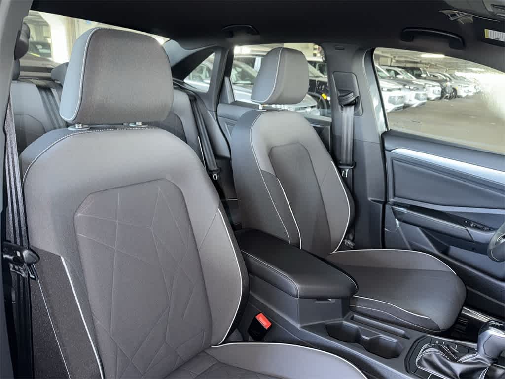 Thumbnail: 2026 Volkswagen Jetta - 27