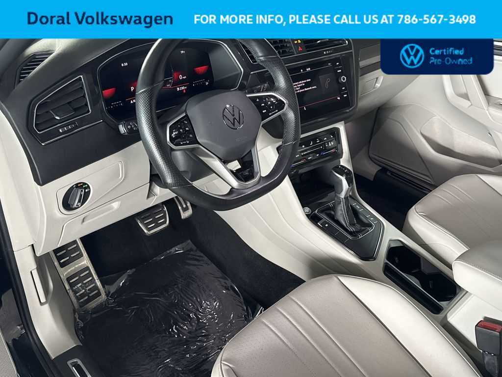 Thumbnail: 2023 Volkswagen Tiguan - 13