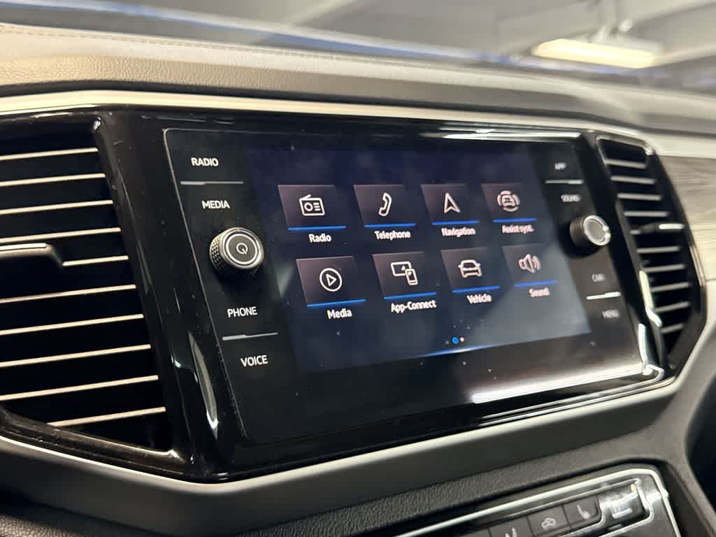 Thumbnail: 2023 Volkswagen Atlas - 17