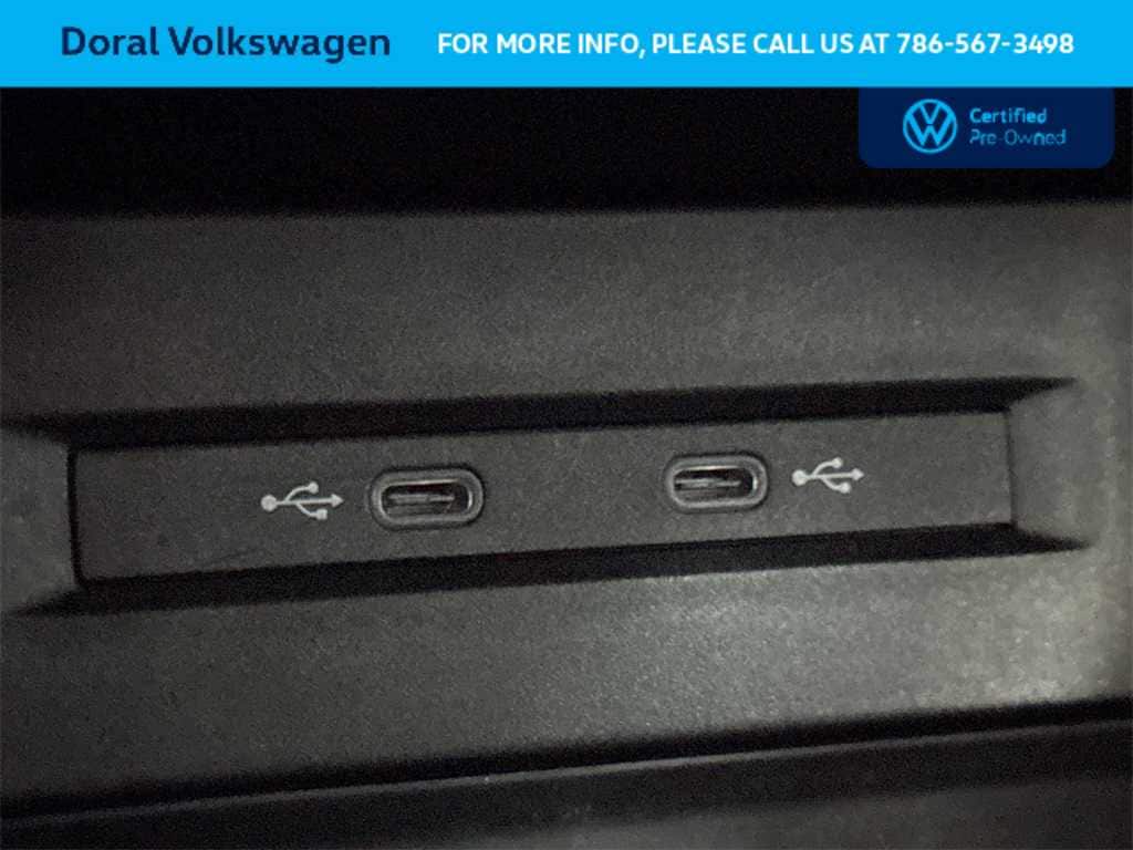 Thumbnail: 2023 Volkswagen Taos - 17