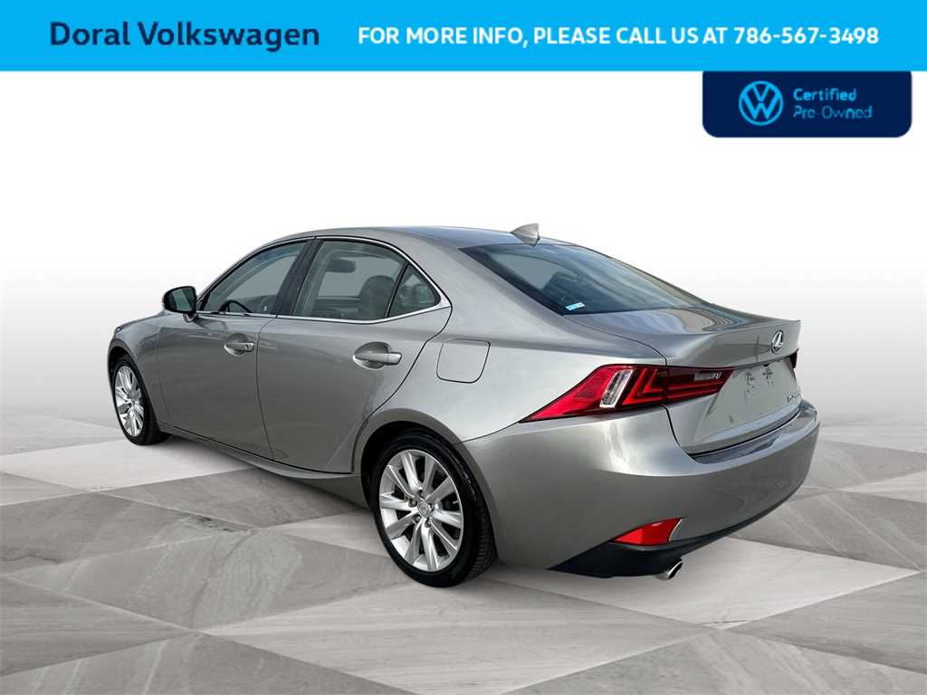 Thumbnail: 2016 Lexus IS - 6