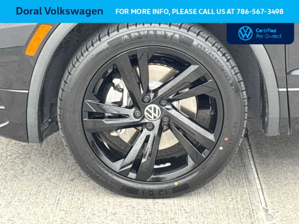 Thumbnail: 2023 Volkswagen Tiguan - 11