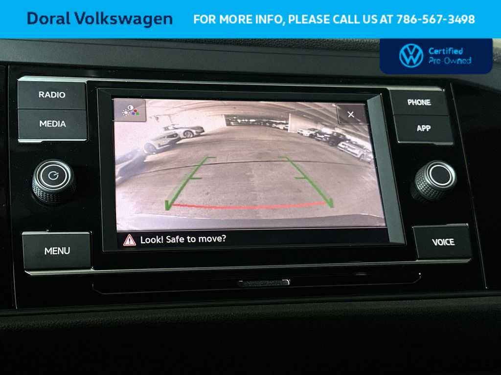 Thumbnail: 2023 Volkswagen Jetta - 18