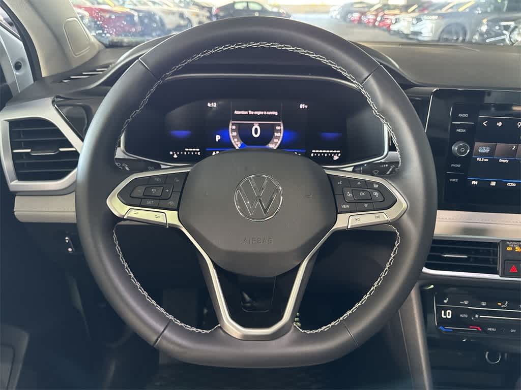 Thumbnail: 2025 Volkswagen Taos - 15