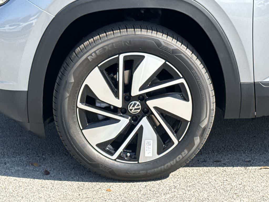 Thumbnail: 2026 Volkswagen Atlas - 11