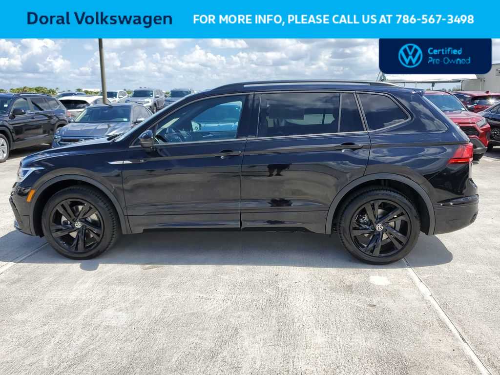 Thumbnail: 2023 Volkswagen Tiguan - 16