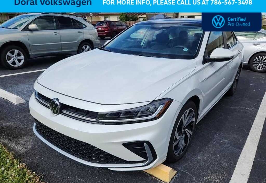 Used 2025 Volkswagen Jetta SEL Sedan