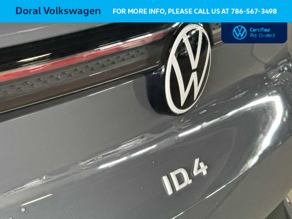 Thumbnail: 2023 Volkswagen ID.4 - 9
