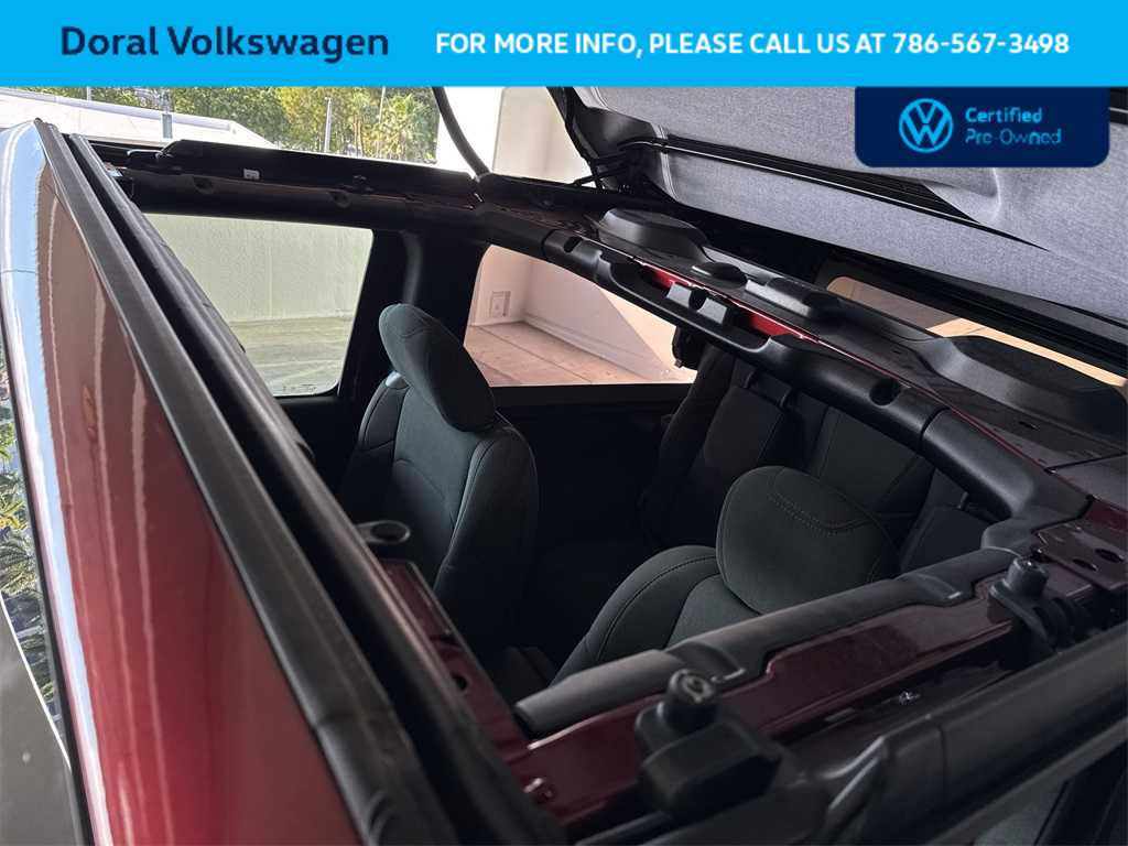 Thumbnail: 2022 Jeep Wrangler - 17