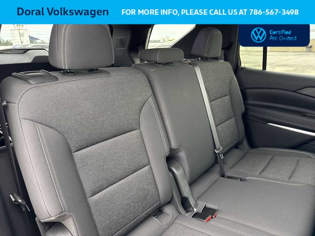 Thumbnail: 2025 Chevrolet Traverse - 26