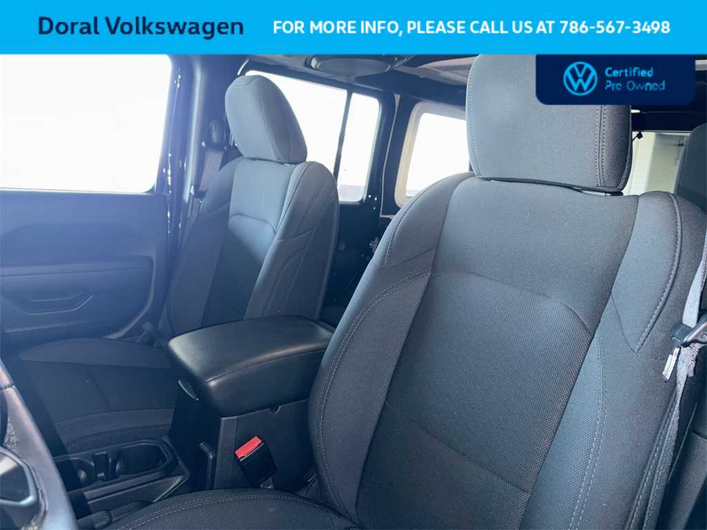 Thumbnail: 2022 Jeep Wrangler - 14