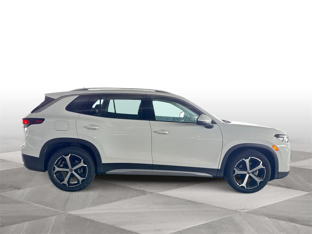 Thumbnail: 2026 Volkswagen Tiguan - 9