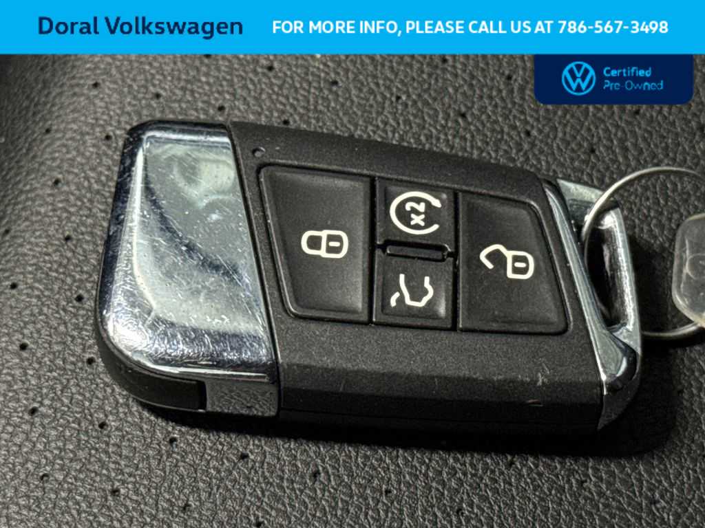 Thumbnail: 2023 Volkswagen Atlas - 28