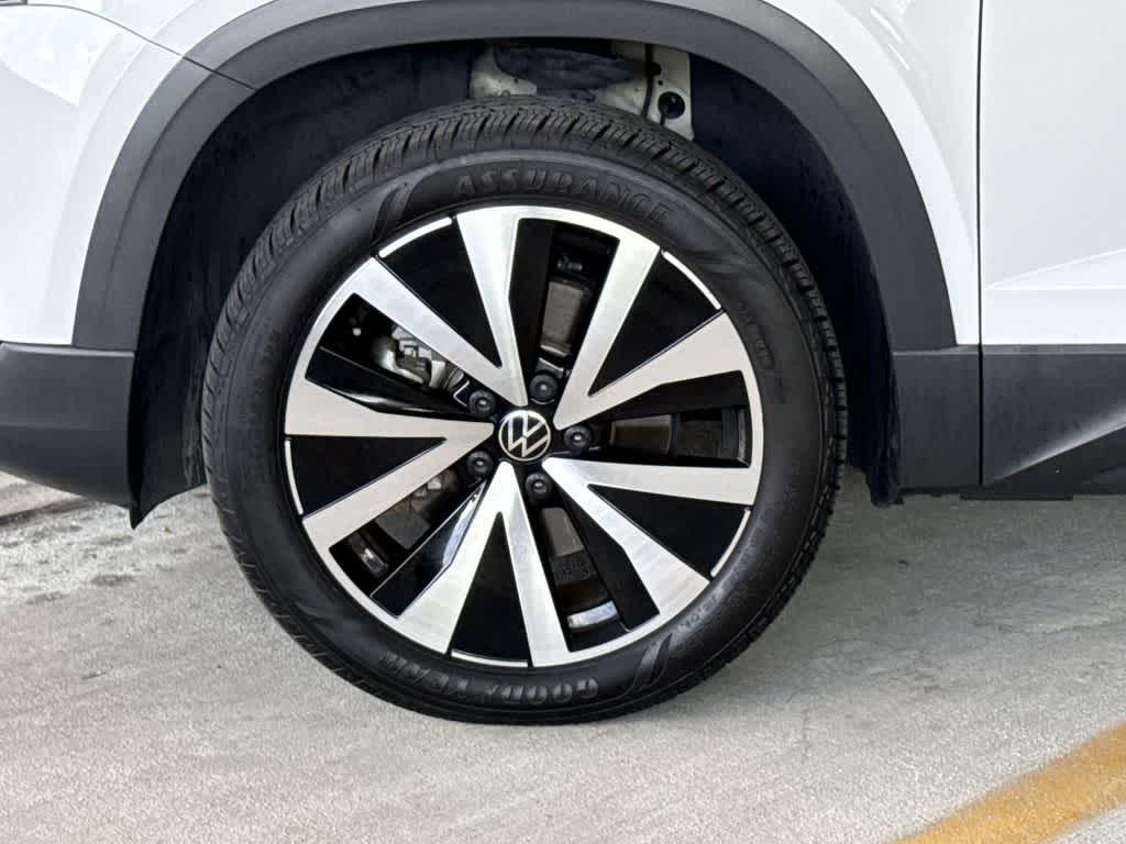 Thumbnail: 2023 Volkswagen Taos - 11