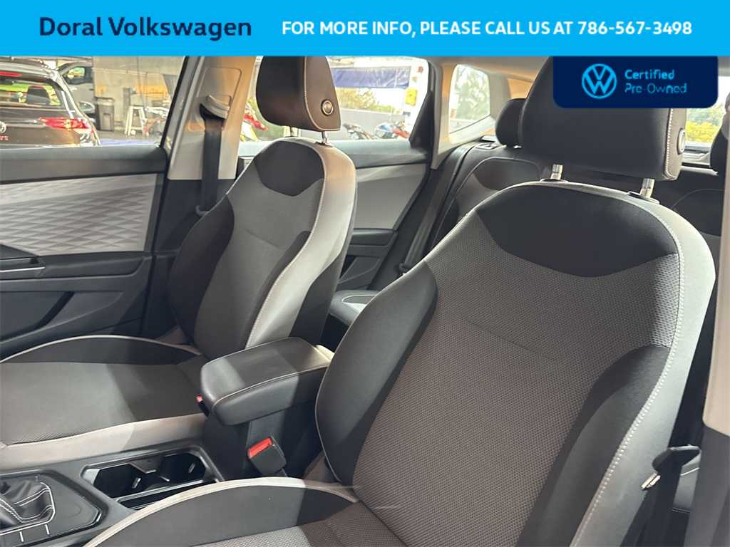 Thumbnail: 2023 Volkswagen Taos - 14